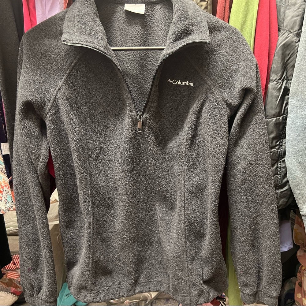 Columbia pullover size s